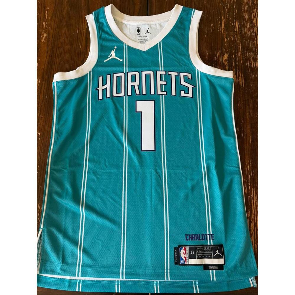 LaMelo Ball Teal Charlotte Hornets Swingman Jersey - Icon Edition Size M NEW